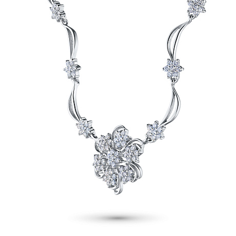 Колье из белого золота с бриллиантами